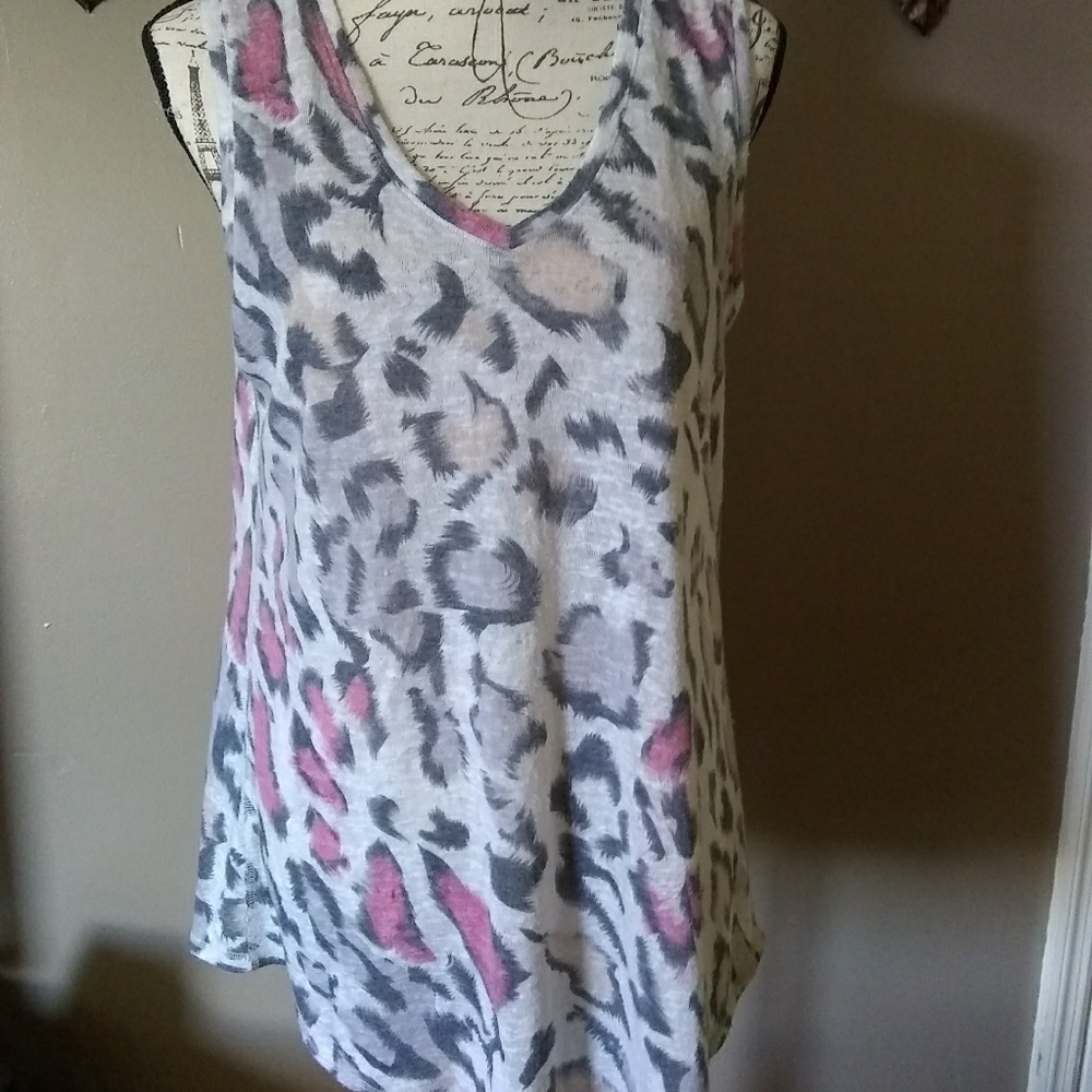 🌟 On sale 🌟Women's Chelsea and Theodore top